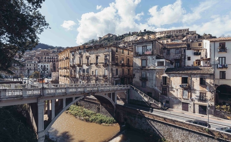 COSMO luoghi copertina