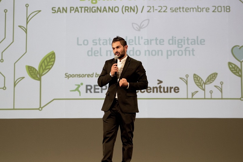 Cosmano Lombardo, CEO Search On Media Group Cosmano d4np