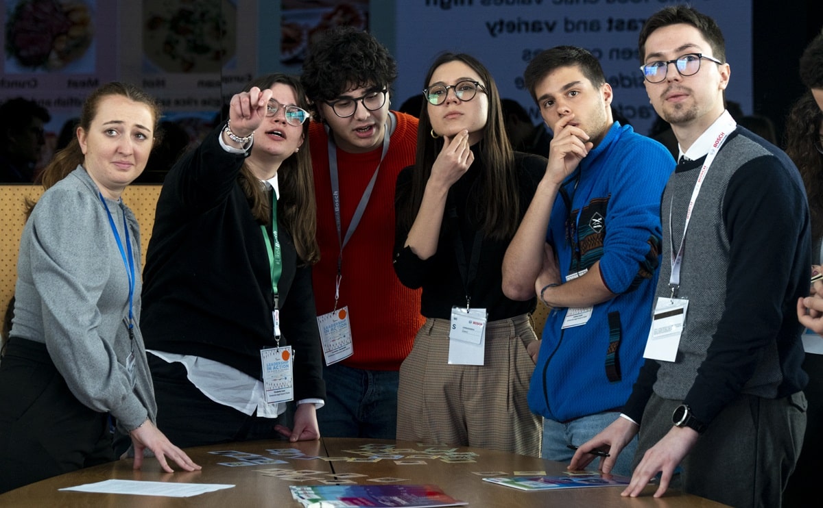 Dal problema alla soluzione: studenti e organizzazioni non profit uniti per un impatto sociale concreto 