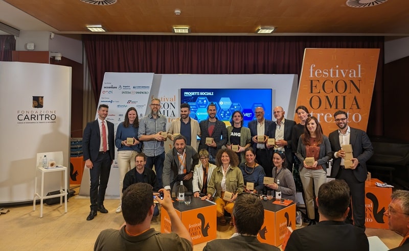 FOTO COPERTINA elis art 2