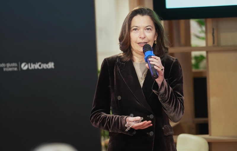 Investo Cristina Giovando