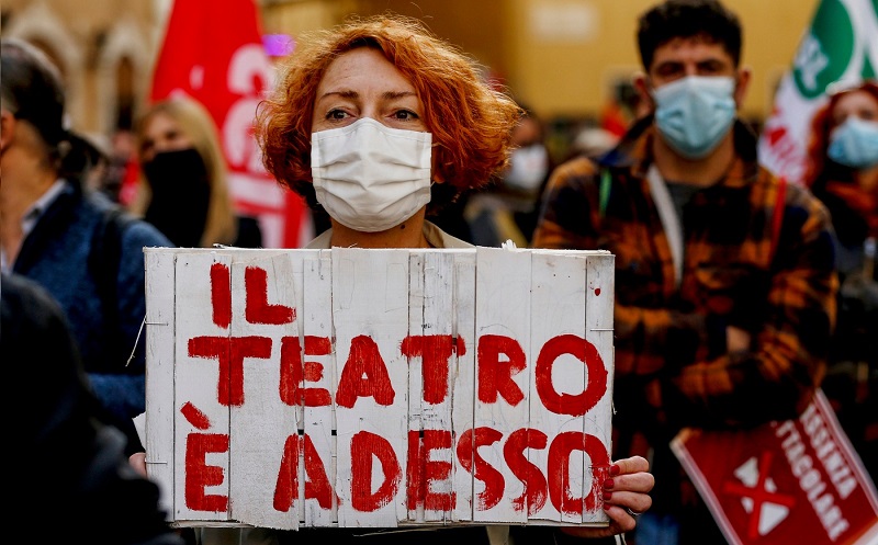 Teatro adesso