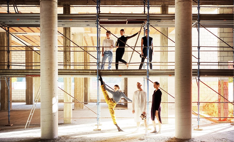 adriano center bando