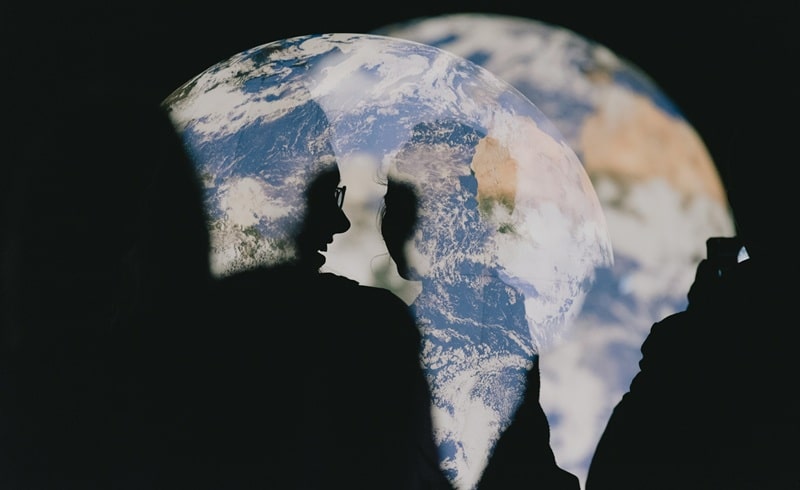  La vita contro l’entropia: la lezione di Stefano Mancuso sulla fragilità del Pianeta