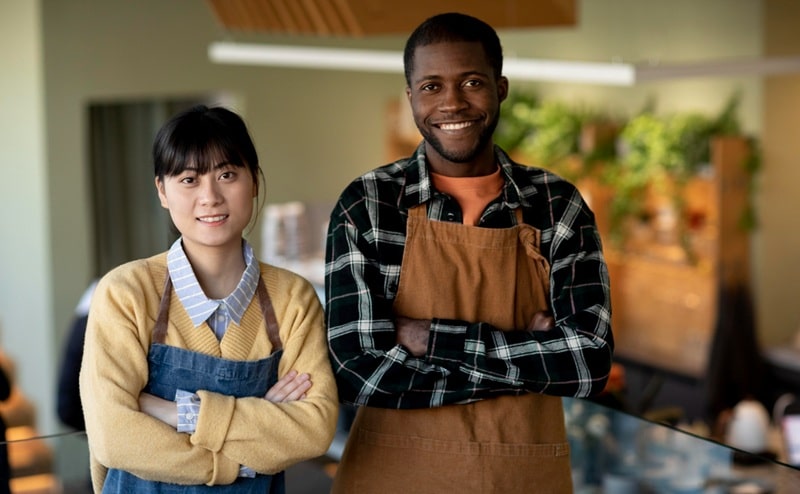 Le imprese di stranieri crescono in Italia: +1,7% in un anno