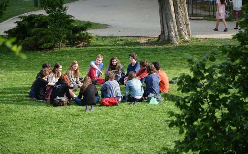 Elogio del debriefing nell'era del codesign. Un esperimento della comunità di pratica CGM sull'educazione