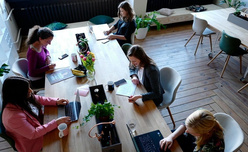 Startup innovative femminili: al via il bando Invitalia per 3 programmi di accelerazione