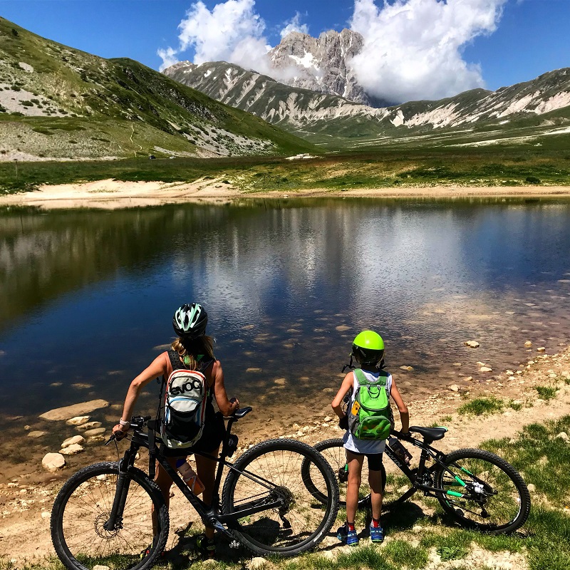 vacanze italiane Lago di Pietranzoni Gran sasso